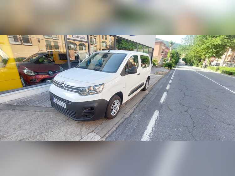 Citroen Berlingo 100CV foto 13
